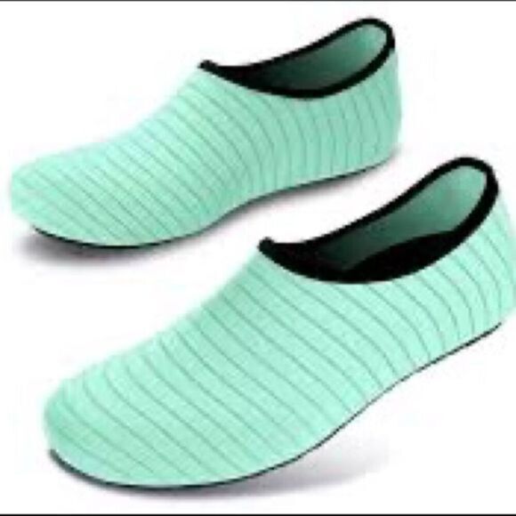 Lily Women’s Aqua Water Socks Shoes sz XL 11/12 NEW #C-19​ - Picture 1 of 9